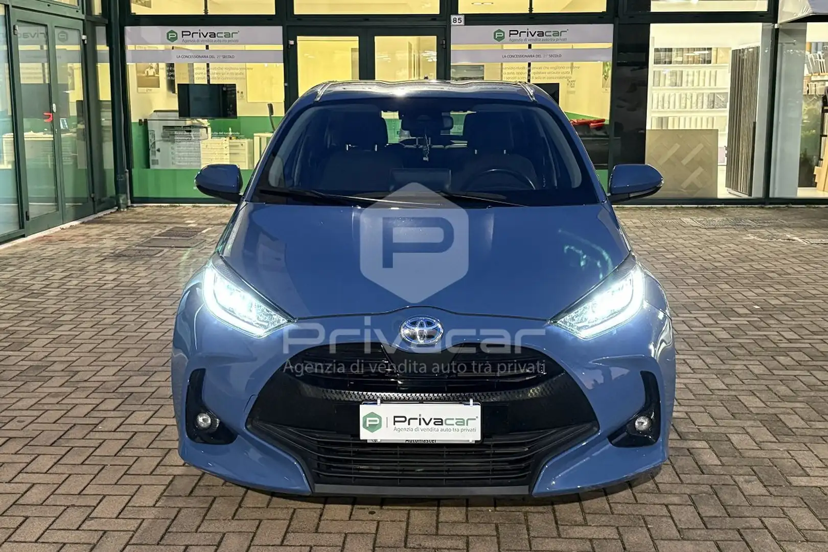 Toyota Yaris Yaris 1.5 Hybrid 5 porte Trend Blu/Azzurro - 2