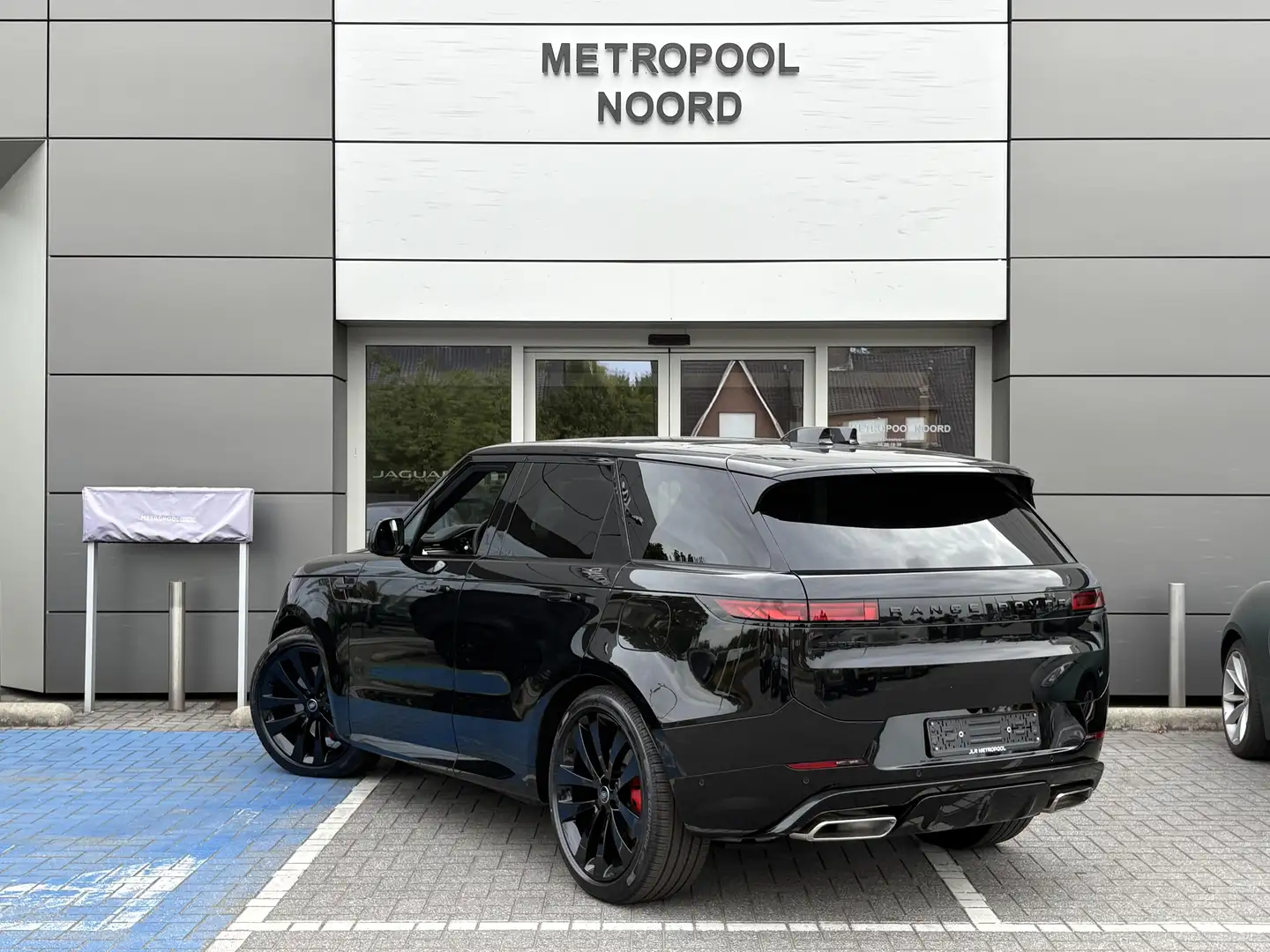 Land Rover Range Rover Sport // P460e Dynamic HSE Zwart - 2