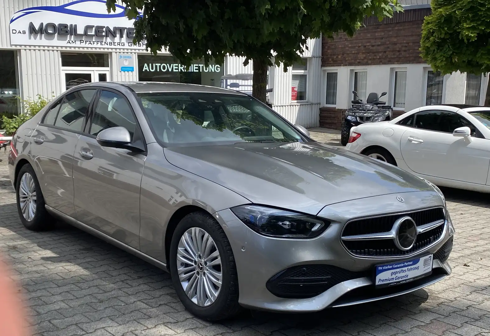Mercedes-Benz C 200 C -Klasse Lim. Silber - 1