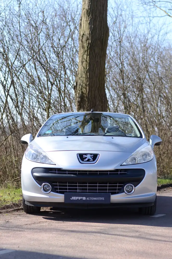 Peugeot 207 CC 1.6 VTi Grijs - 2