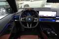 BMW i5 M60 xDrive / Panoramadak / Trekhaak / Parking Assi Noir - thumbnail 2