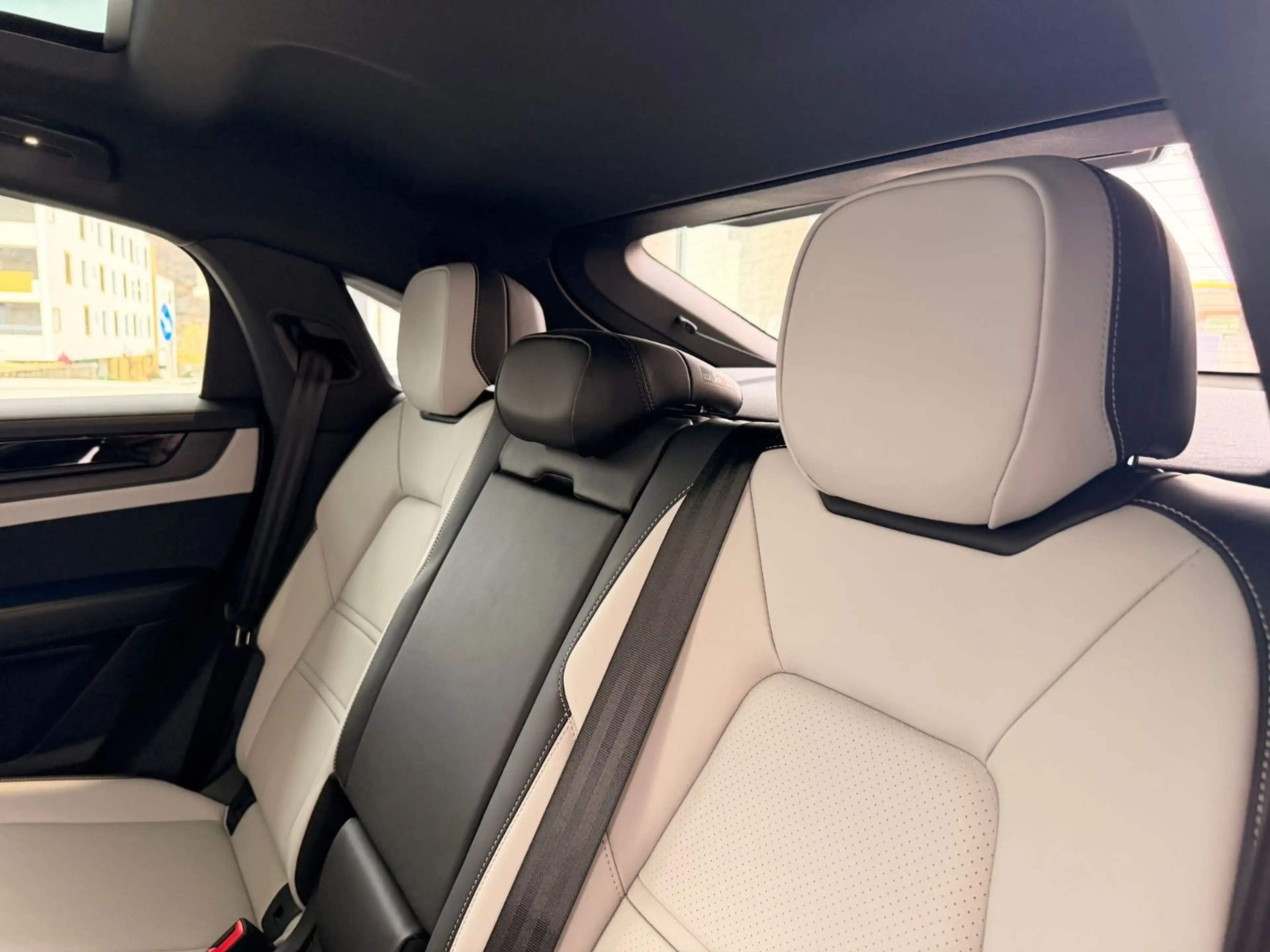 Porsche Cayenne Coupe Black Edit-10%/sw-kr/18W/22 — photo 18
