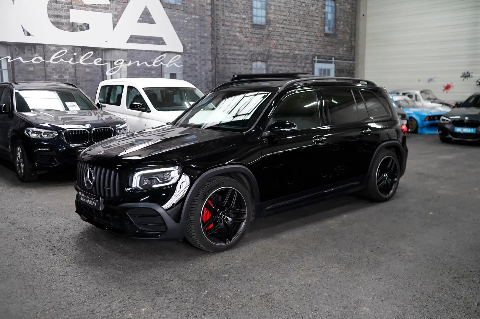 Mercedes-Benz GLB 35 AMG GLB 35 AMG 4Matic - 7 Sitzer Schwarz - 1
