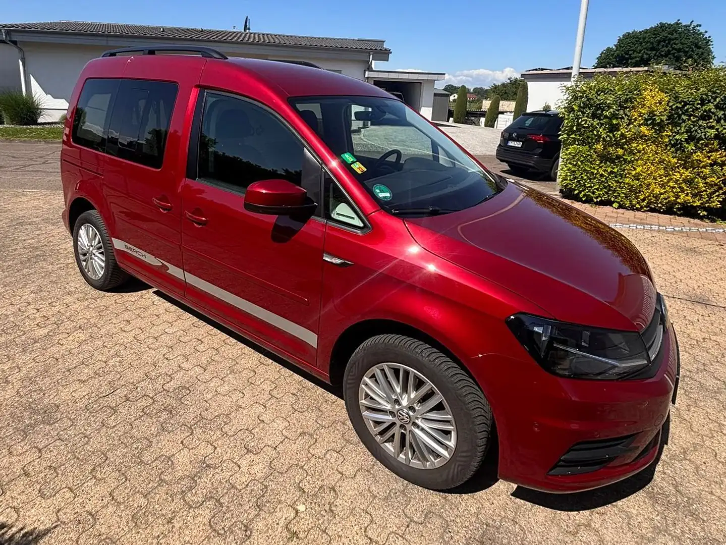 Volkswagen Caddy Beach BMT Piros - 1