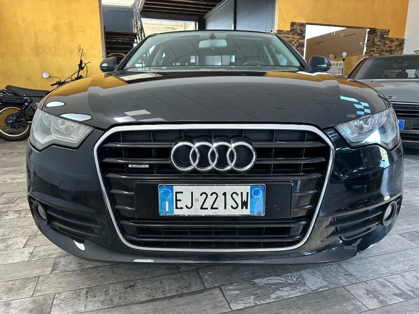 Audi A6 3.0 V6 TDI 240 CV F.AP. quattro tiptronic Ambiente Nero - 2