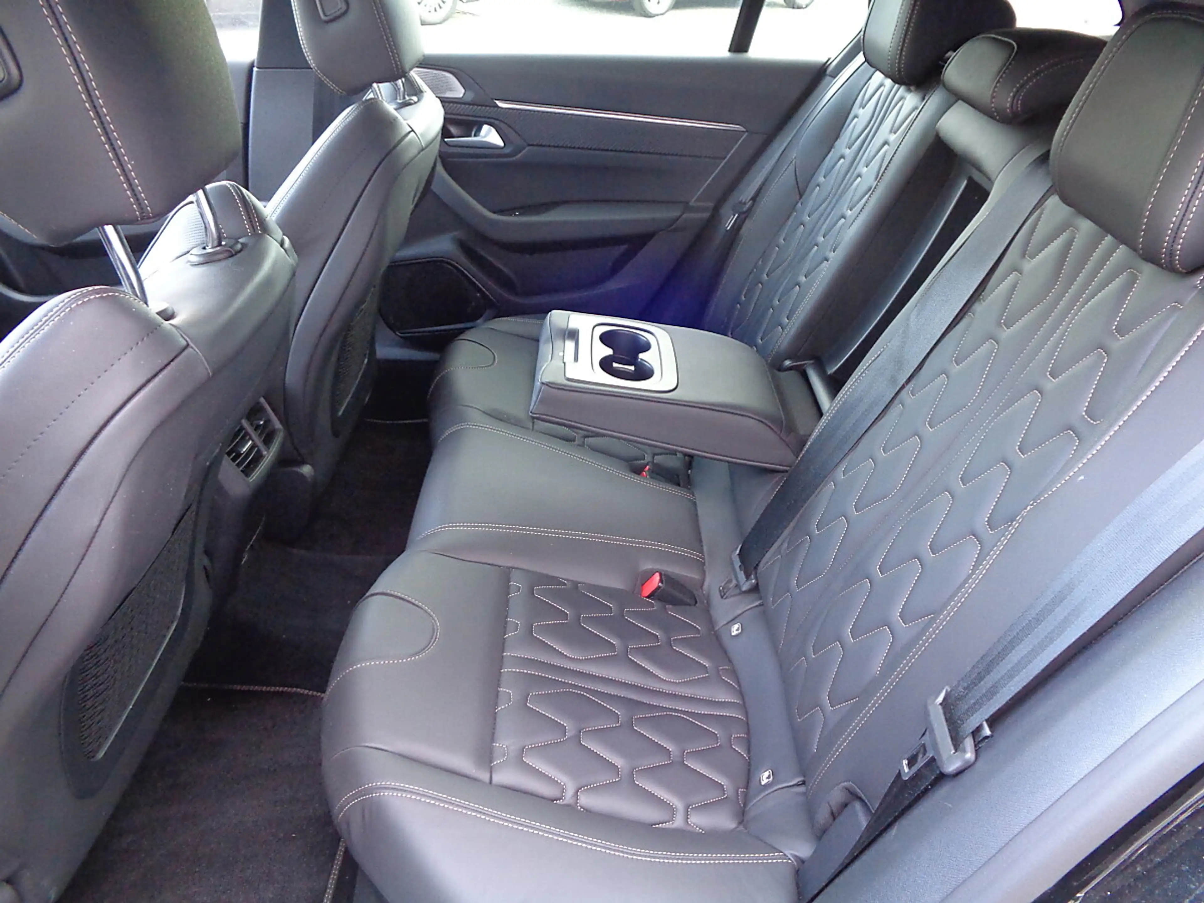Peugeot 508 Hybrid 225 PHEV e-EAT8 Allure Automatik — photo 14