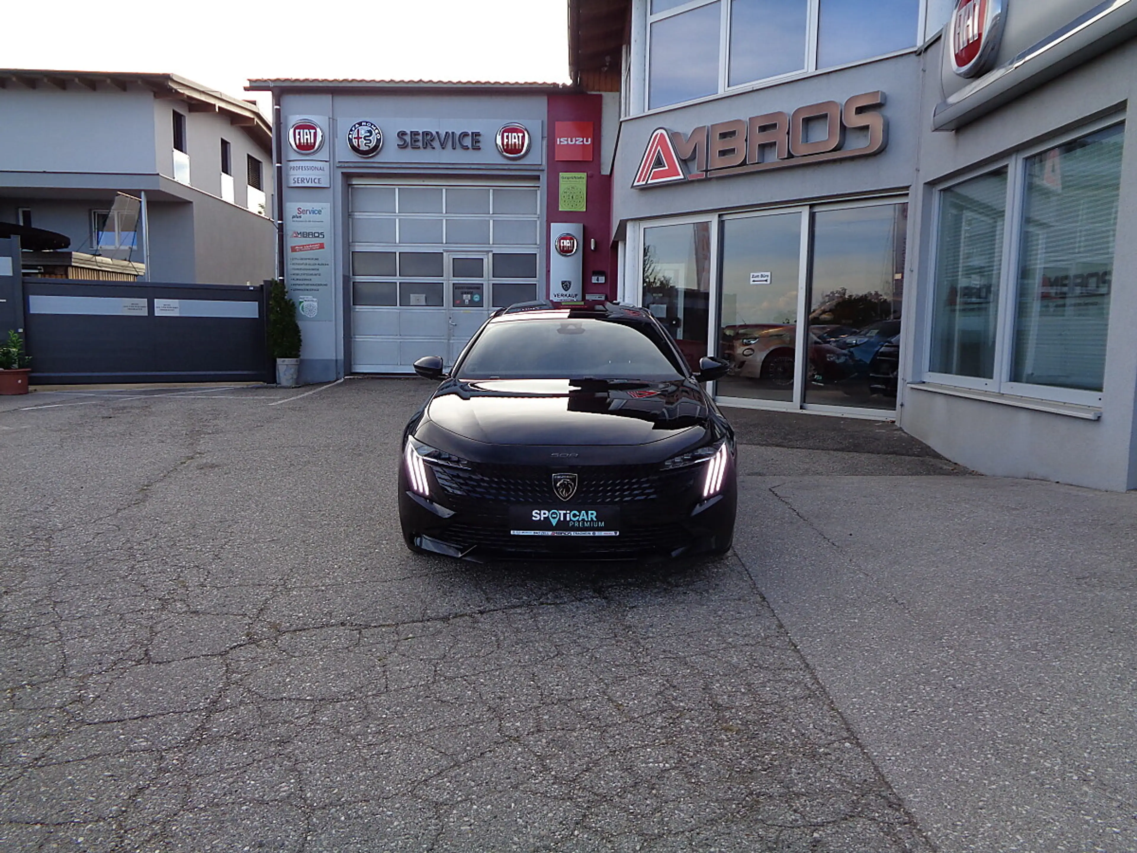 Peugeot 508 Hybrid 225 PHEV e-EAT8 Allure Automatik — photo 3