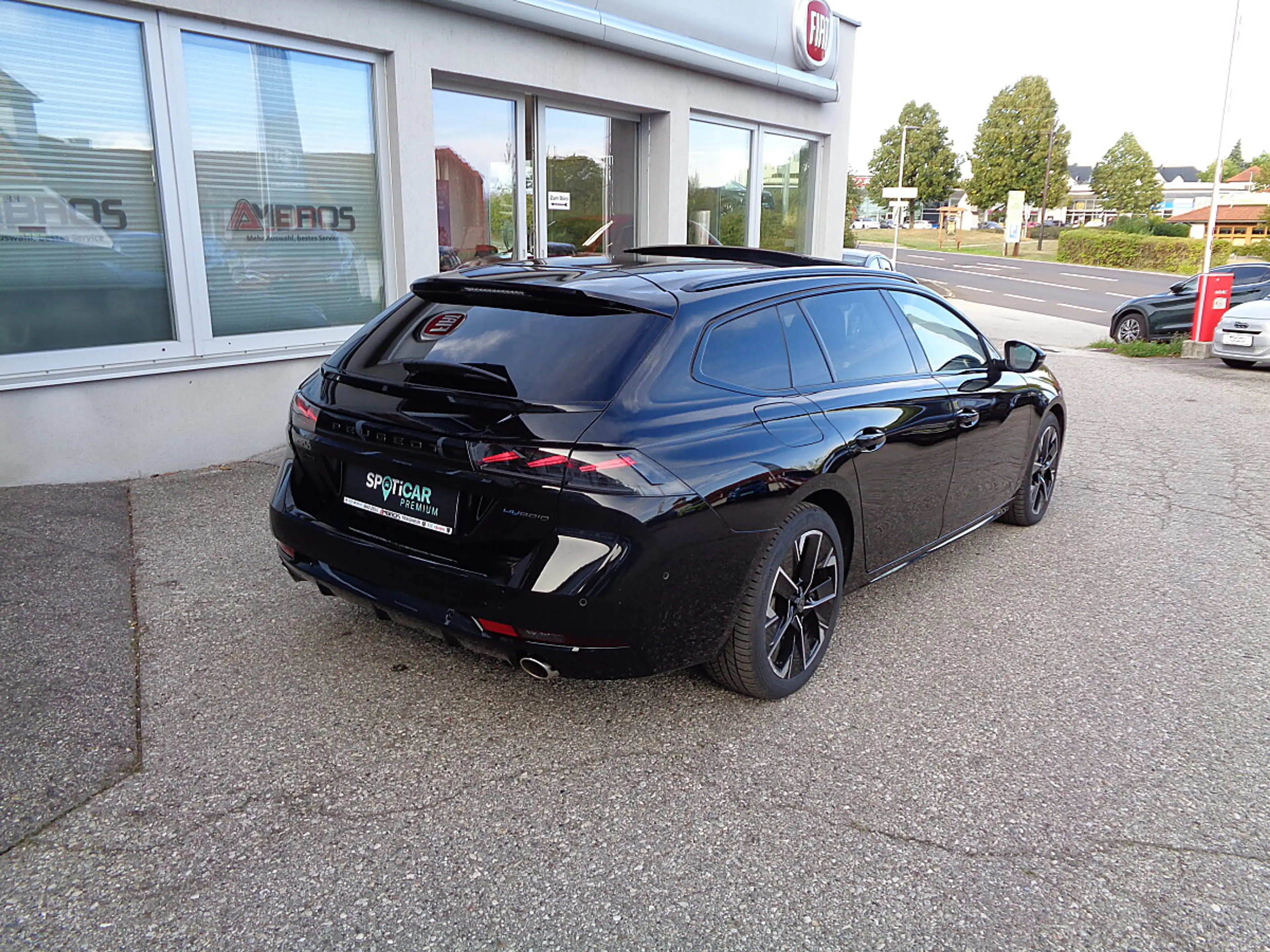 Peugeot 508 Hybrid 225 PHEV e-EAT8 Allure Automatik — photo 4