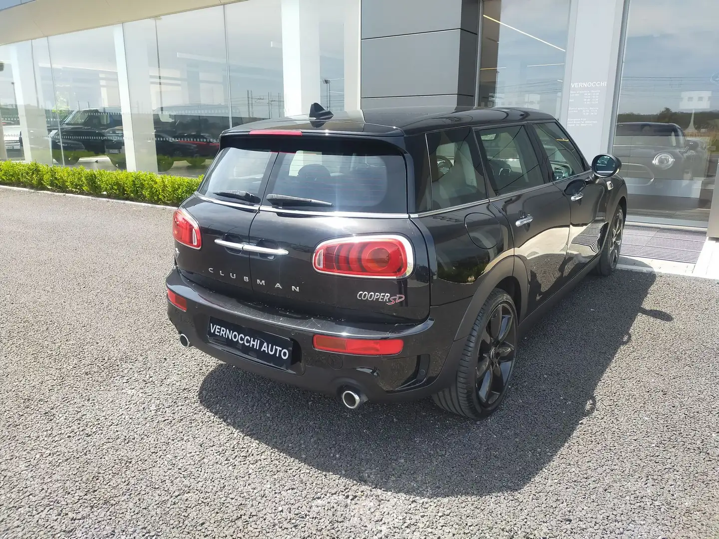MINI Cooper SD Clubman 2.0 Cooper SD Business all4 auto Noir - 2