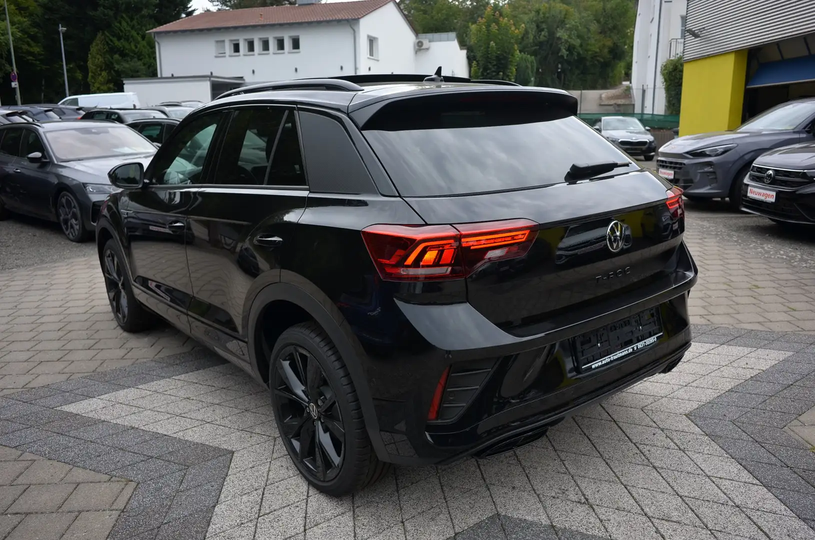 Volkswagen T-Roc 1.5 TSI DSG R Line+19+AHK+Panoramadach+IQ Schwarz - 2