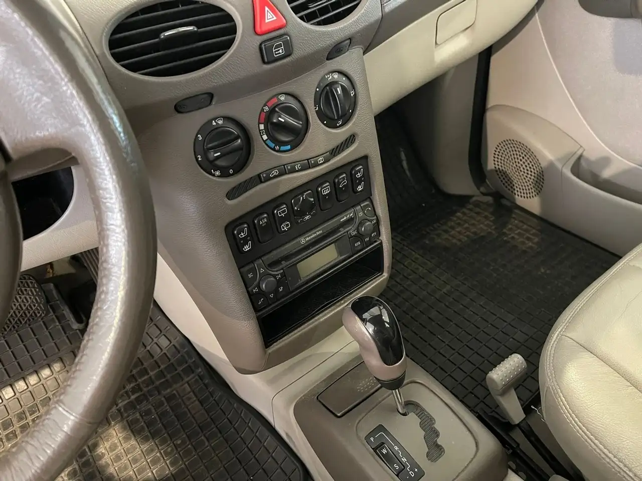 Mercedes-Benz A 160 Elegance Automatik, foto 10
