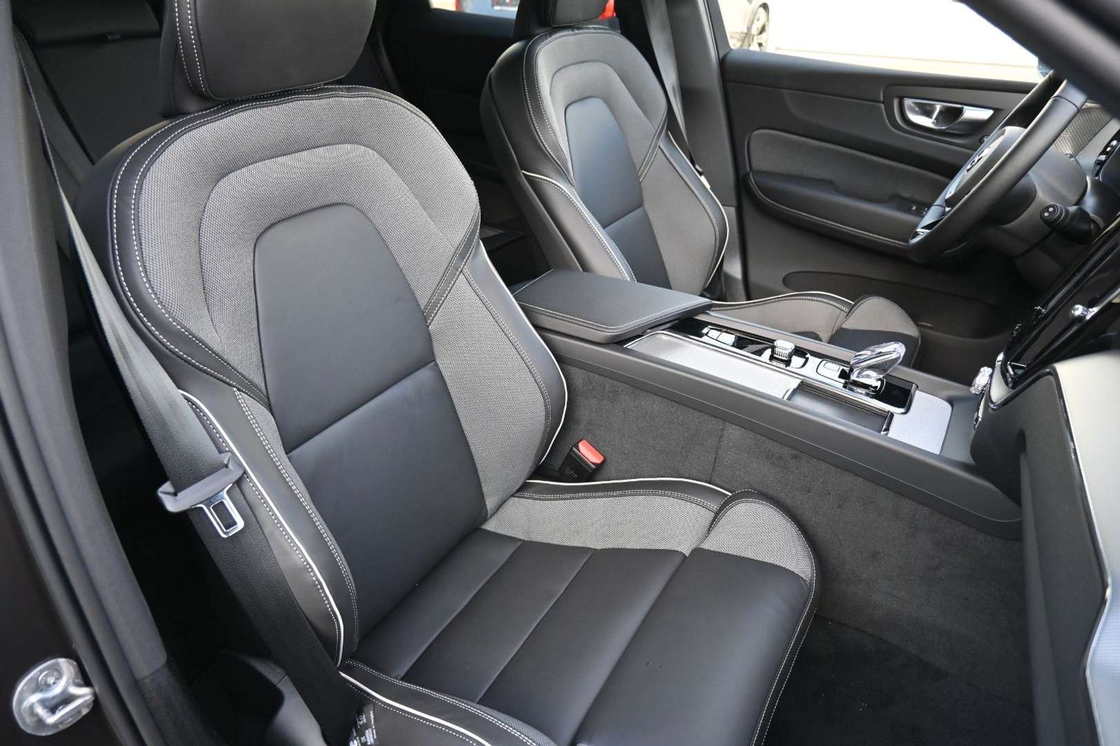 Volvo XC60 B5 Plus - 2024 - Joinsteer - #14