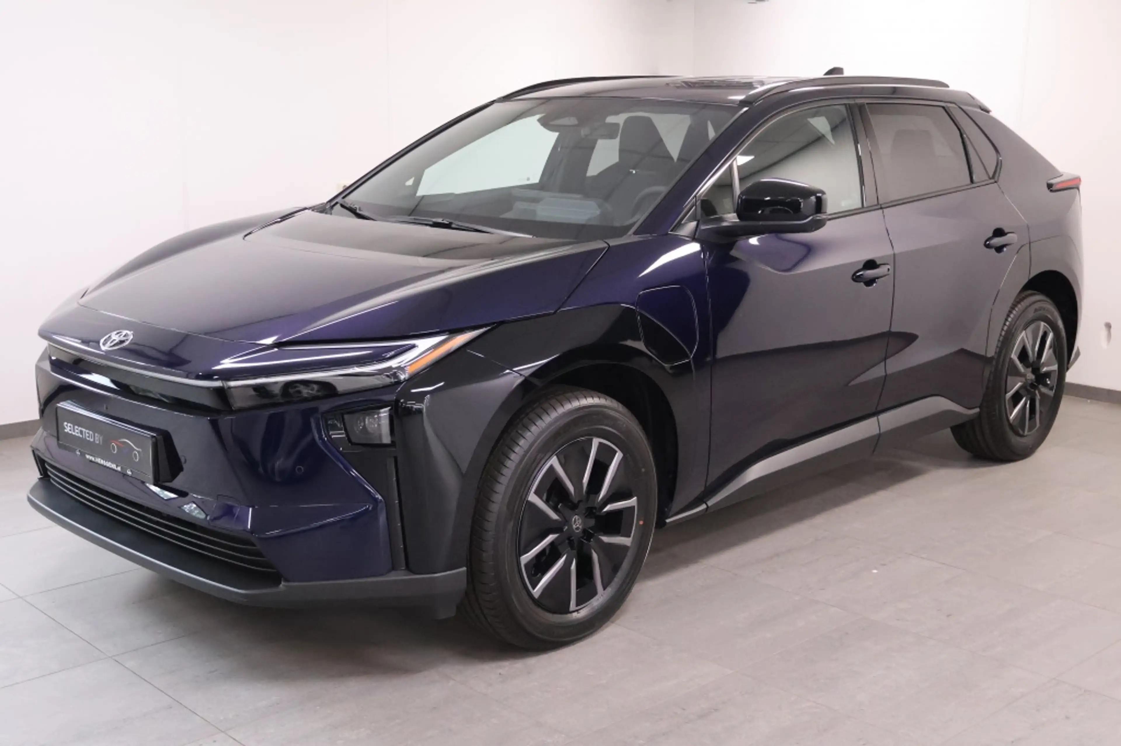 Toyota bZ4X Dynamic 73 kWh | Direct Leverbaar