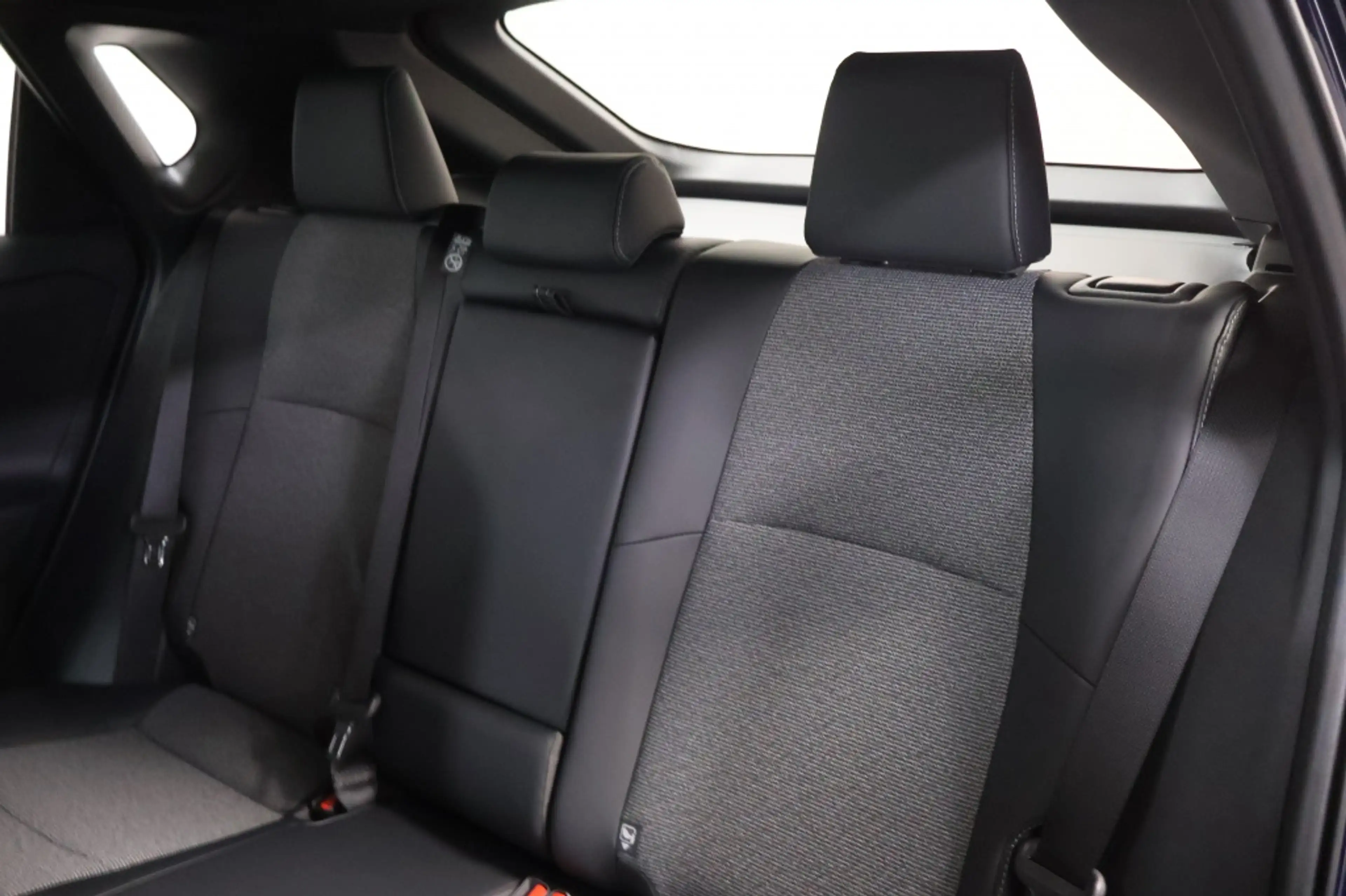 Toyota bZ4X Dynamic 73 kWh | Direct Leverbaar — photo 13