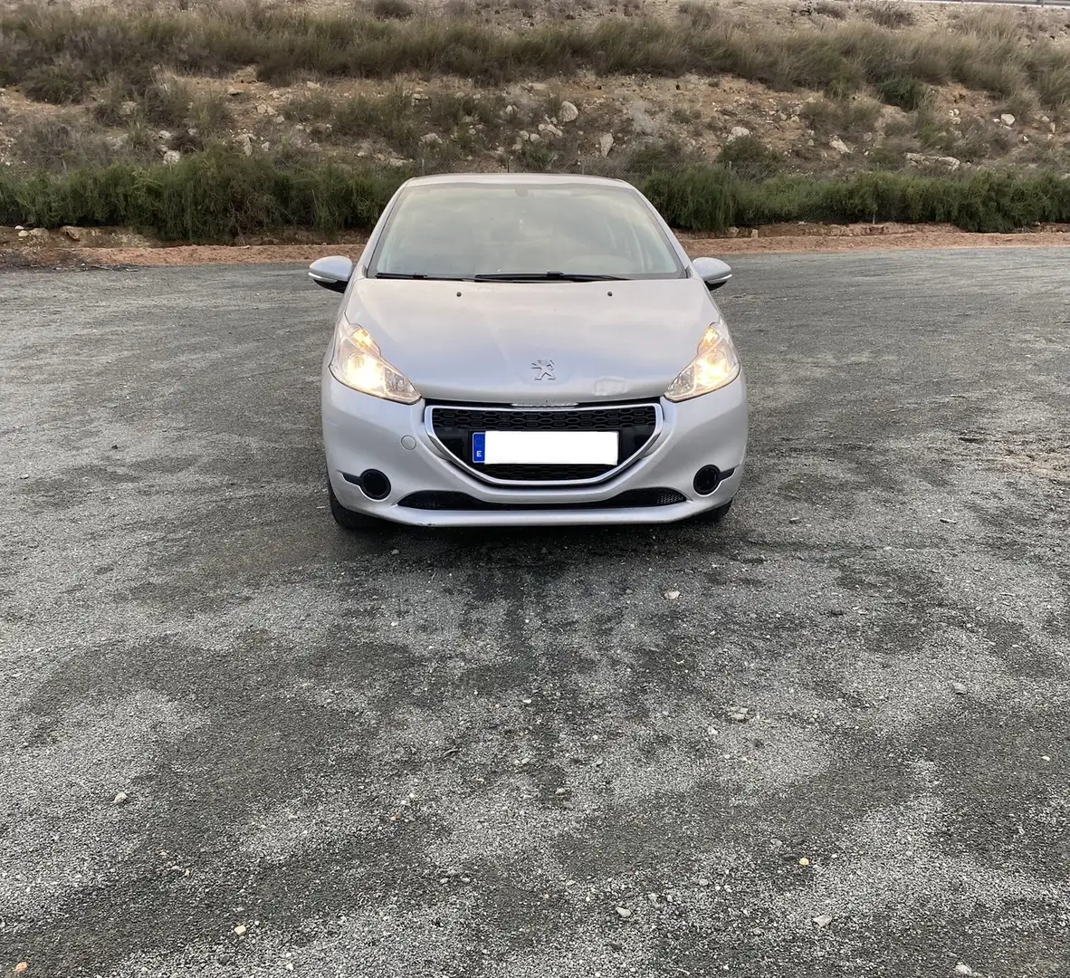 Peugeot 208 - 2