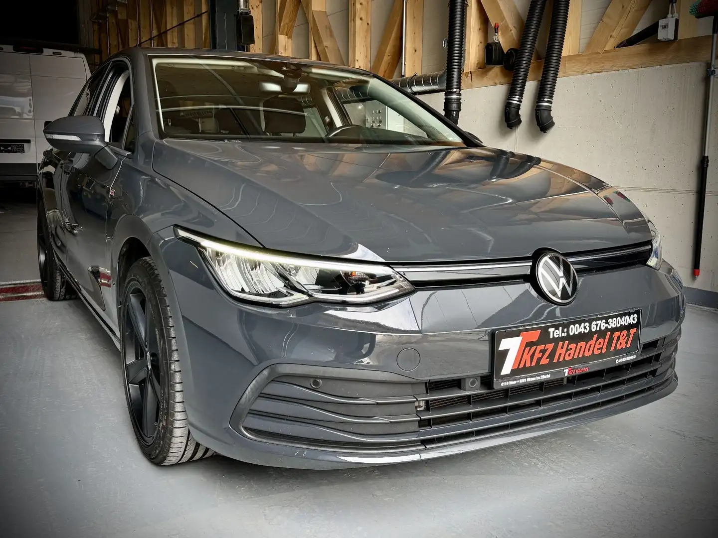 Volkswagen Golf Life Grau - 1