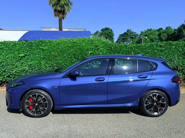 BMW 1 Series view 7