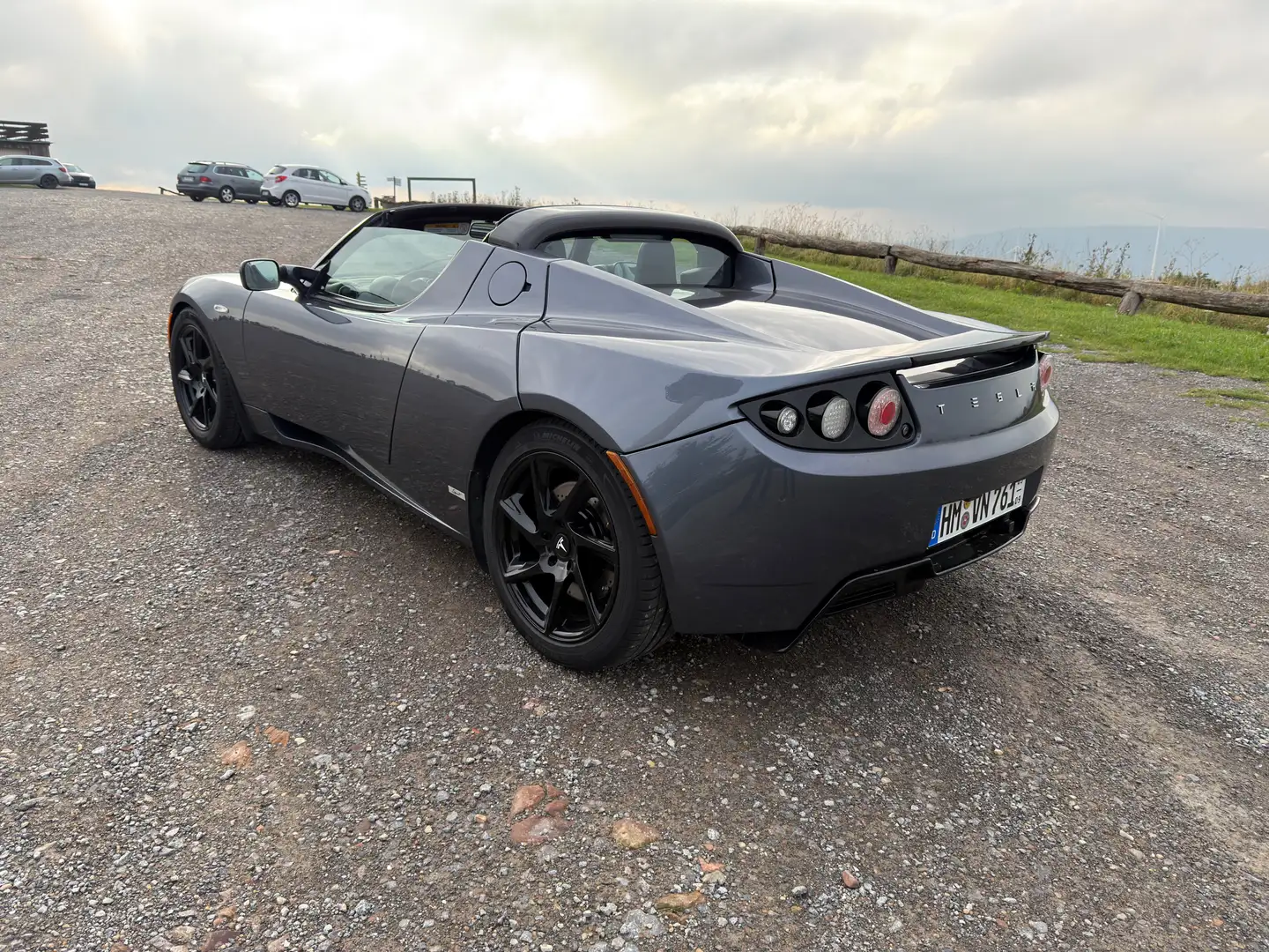 Tesla Roadster Grau - 2