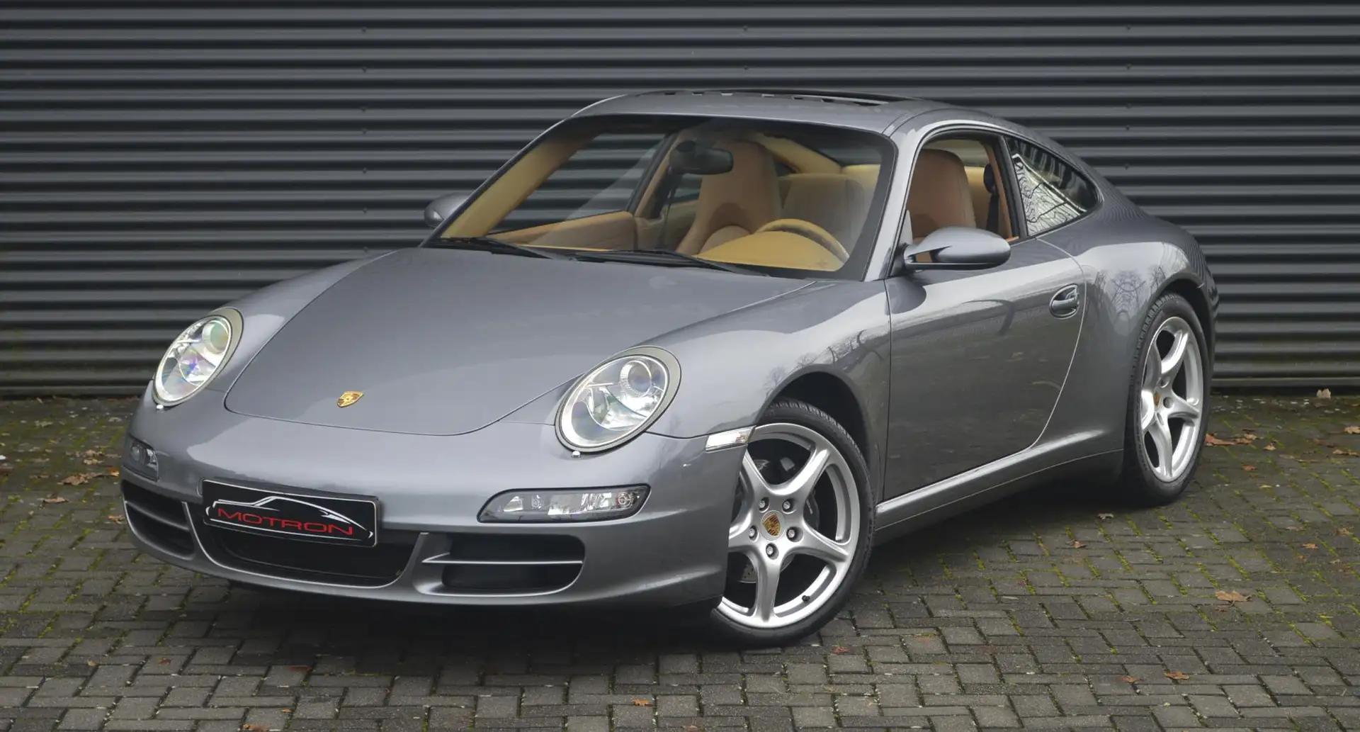 Porsche 997 997 3.6 Coupé Carrera 4 Grau - 1