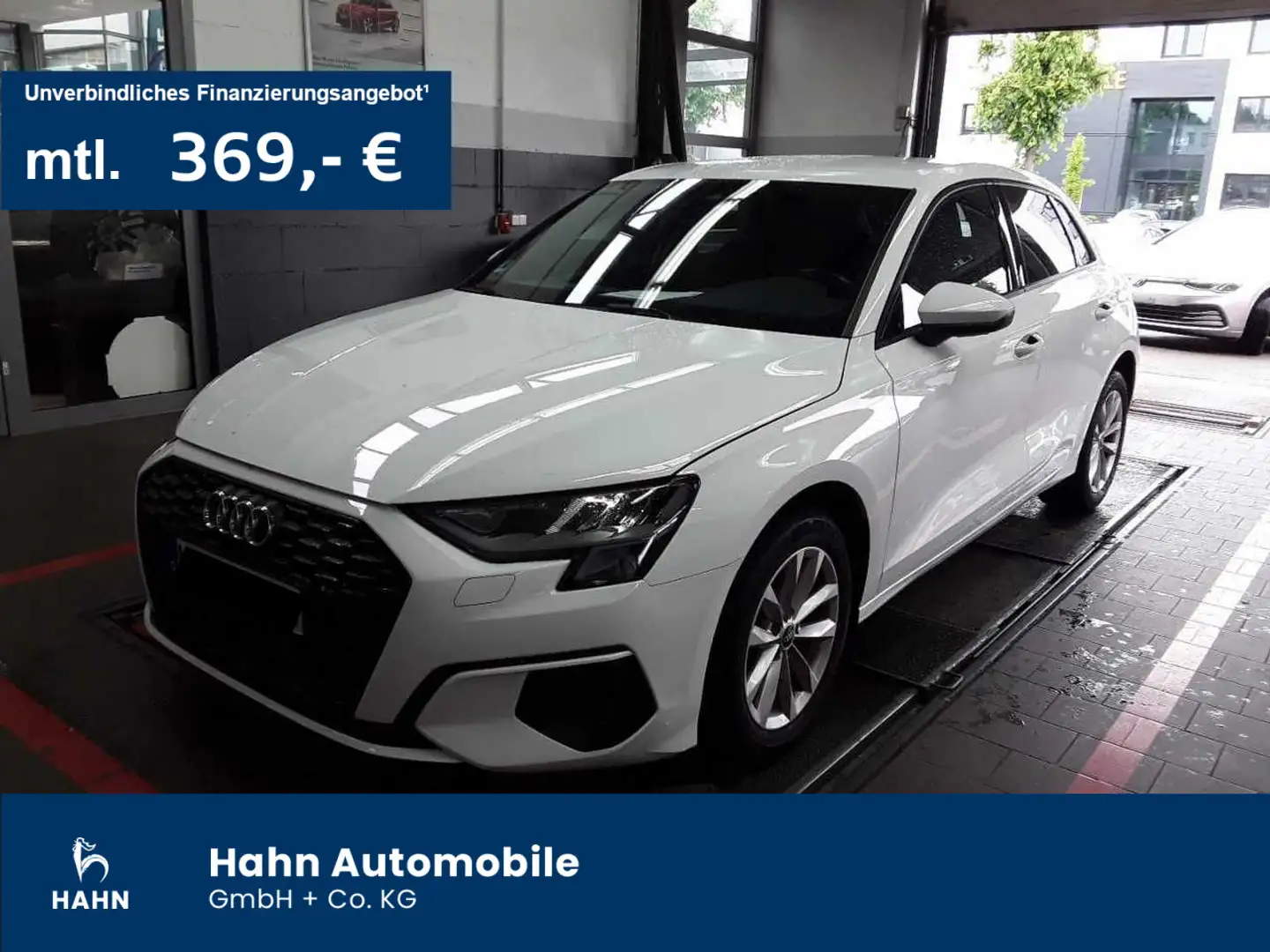 Audi A3 30TDI Navi Cam Tempo Virtual Klima Weiß - 1