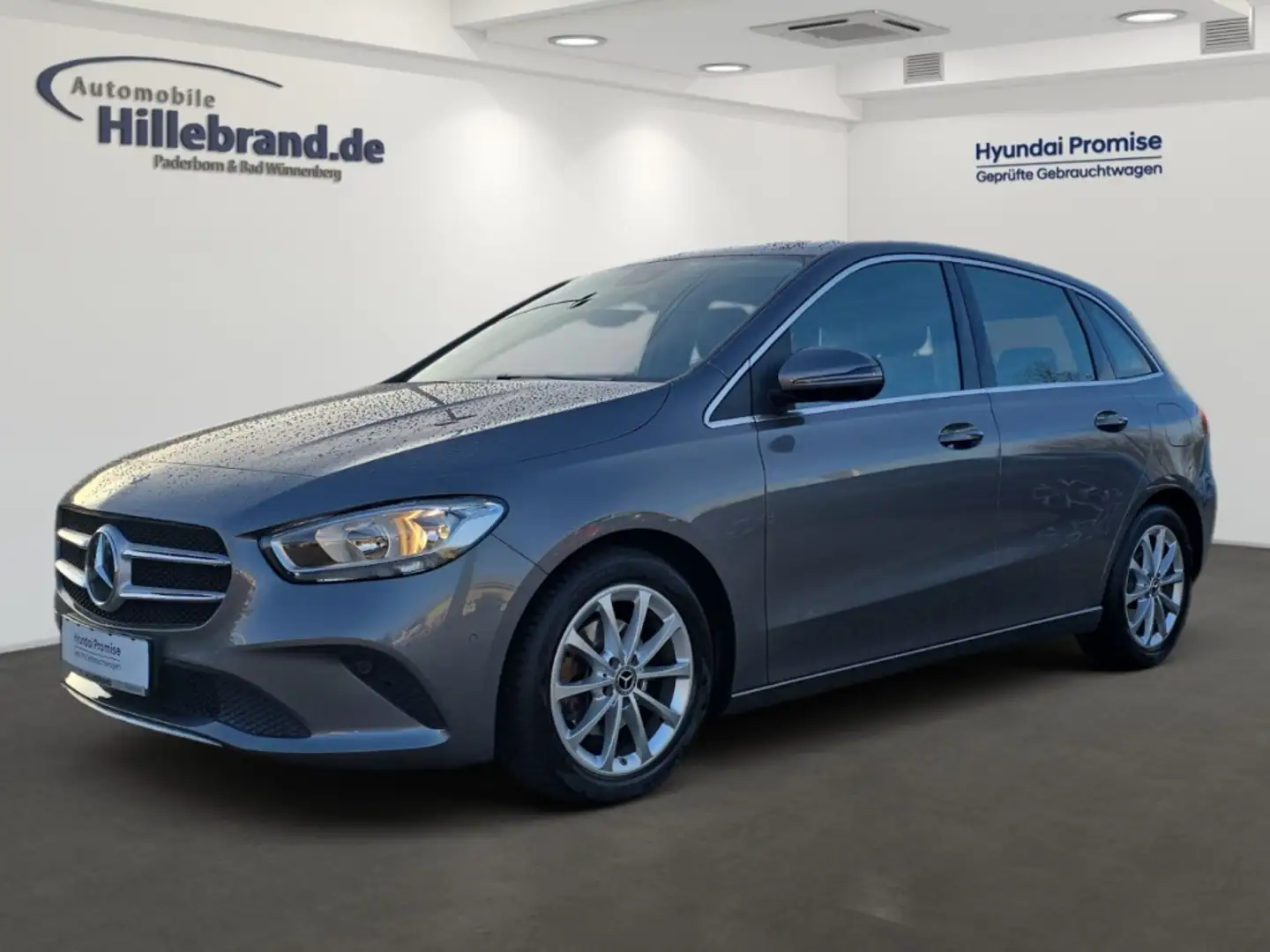 Mercedes-Benz B 180 AHK-klappbar Navi Digitales Cockpit Klimaautom Fah Grigio - 1