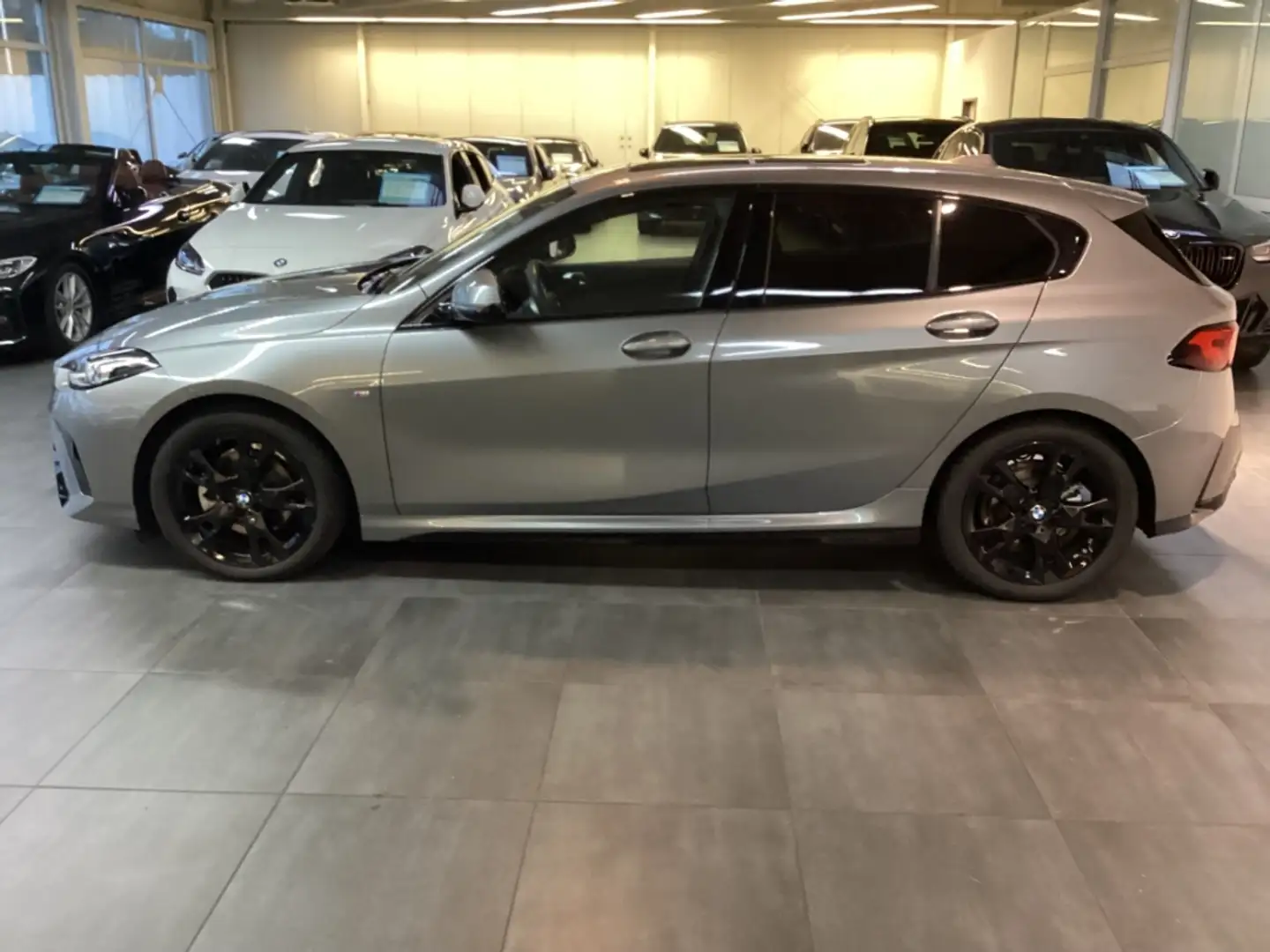 BMW 120 M Sport Pano HUD H/K Memory ad.M-FW PA+ DA+ ad.M-F Gris - 2