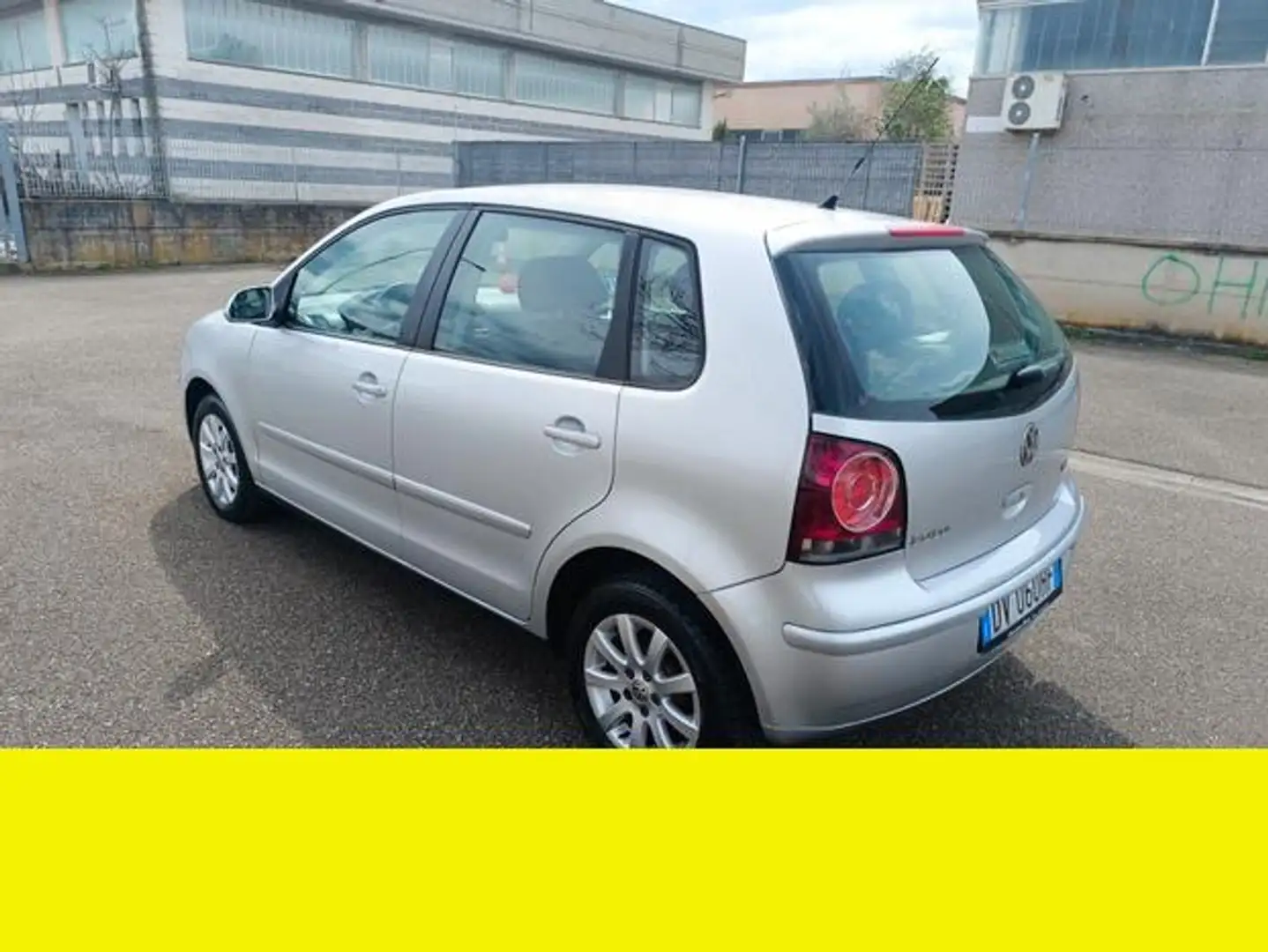 Volkswagen Polo - 2