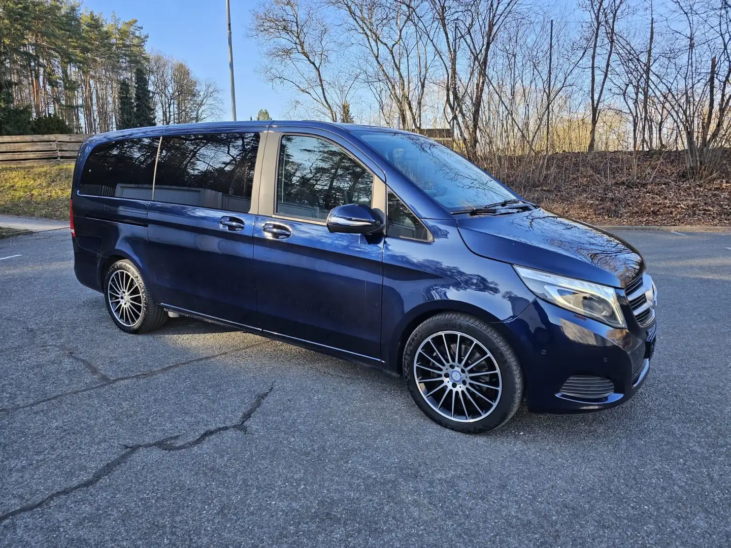 Mercedes-Benz V 220 V -Klasse 250 d SCORE lang Automatik Modrá - 1