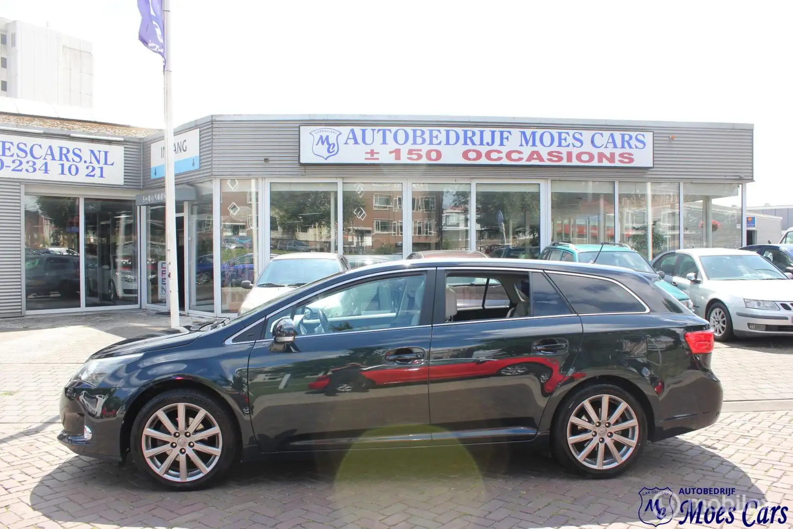 Toyota Avensis 1.8 VVTi Dynamic Business PANO / CLIMA / CRUISE Grijs - 1