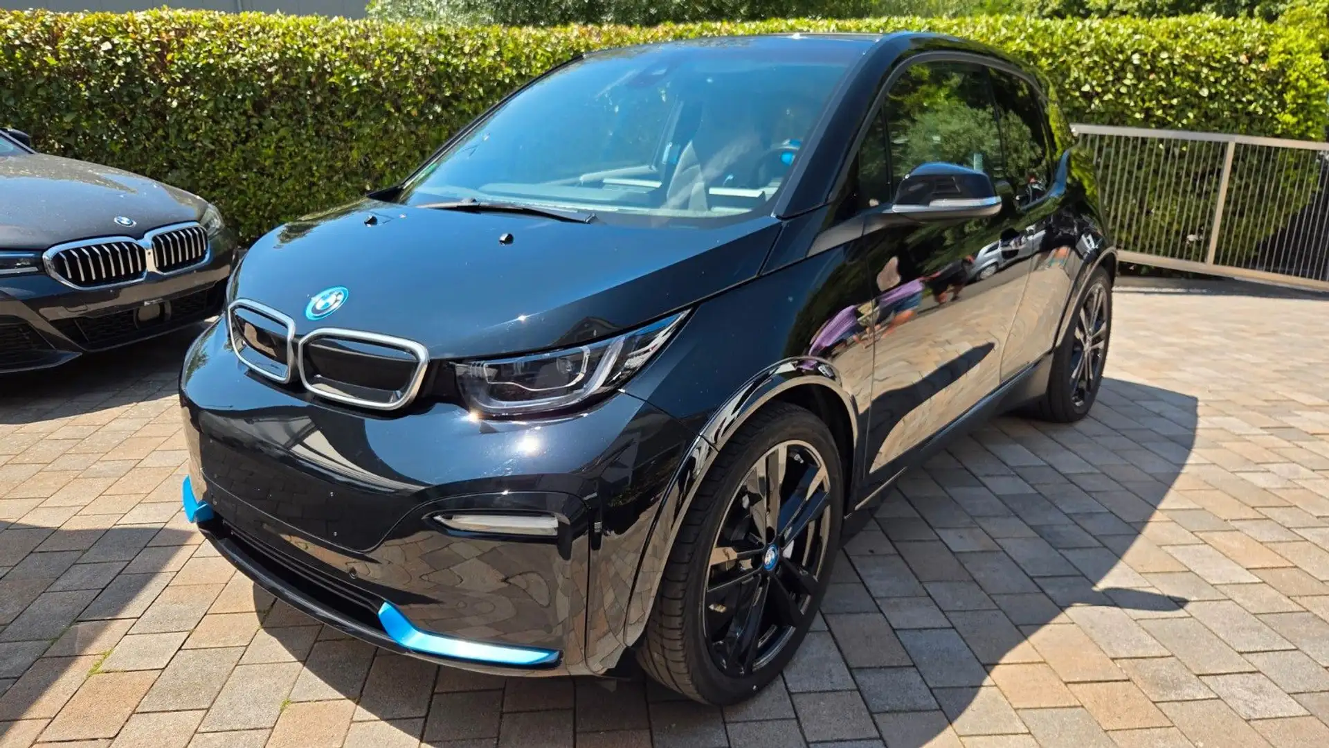 BMW i3 S Navi A.LED H/K DAB Pano Kom Kamera Apple PDC Noir - 1