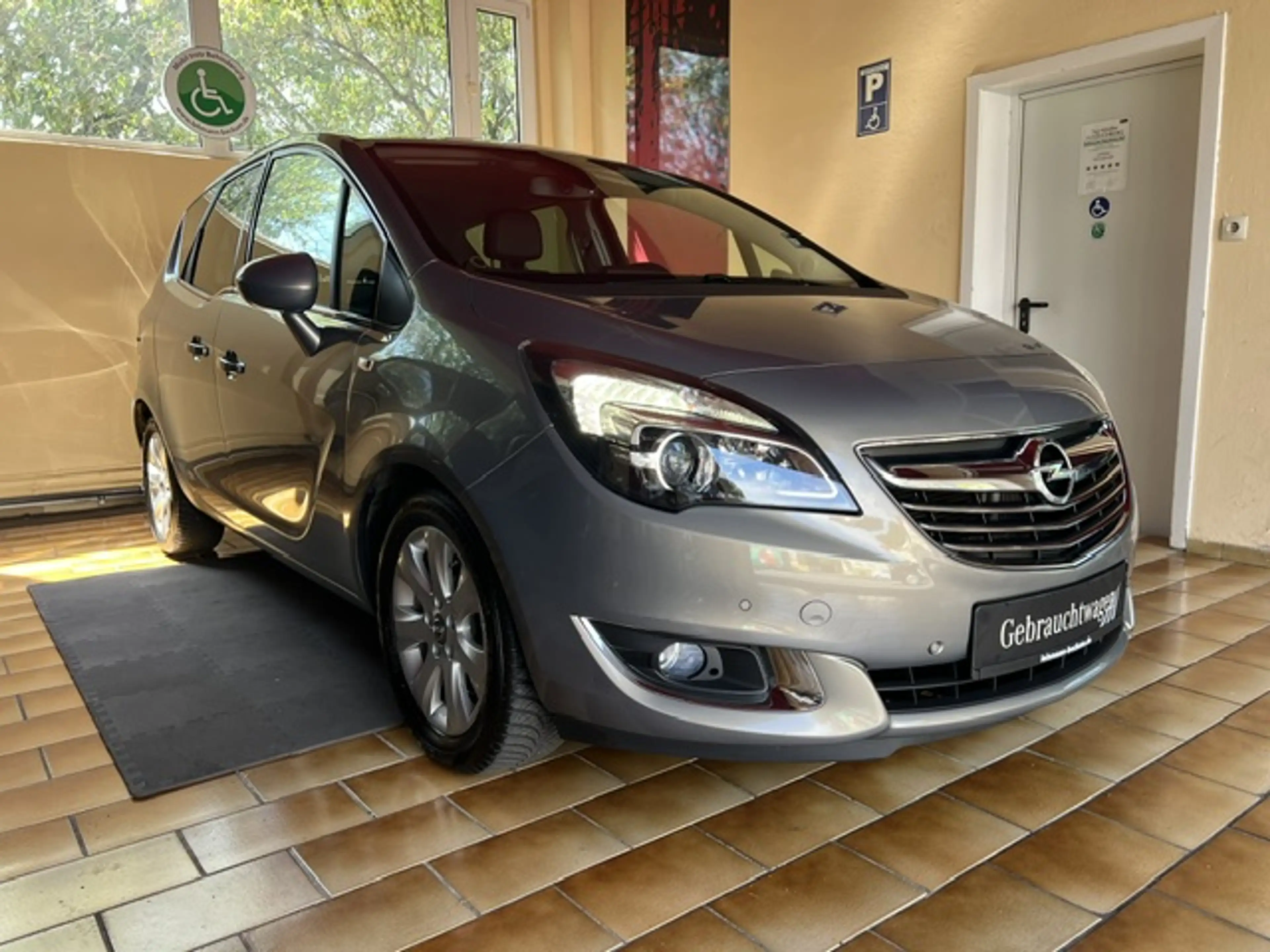 Opel Meriva Innovation Automatik Navi Kamera Sitzhzg Allwetter FlexFix