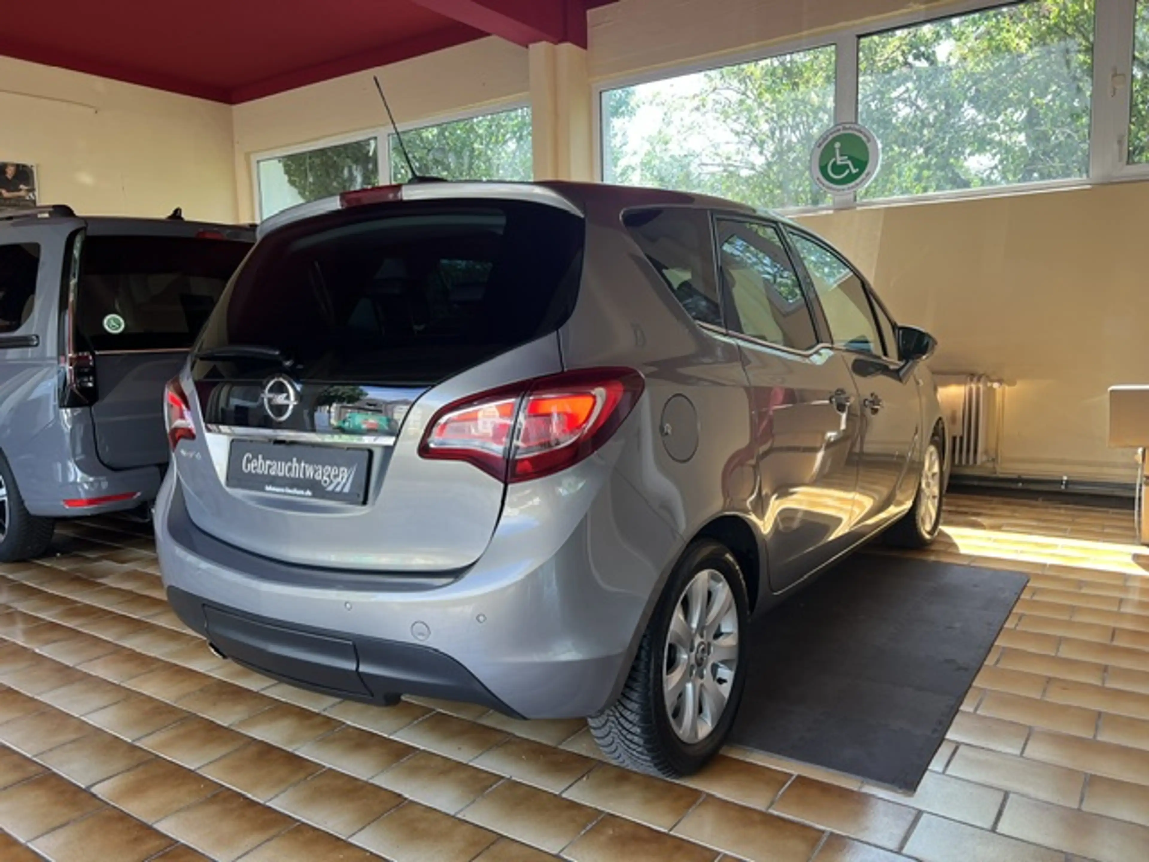 Opel Meriva Innovation Automatik Navi Kamera Sitzhzg Allwetter FlexFix — photo 3