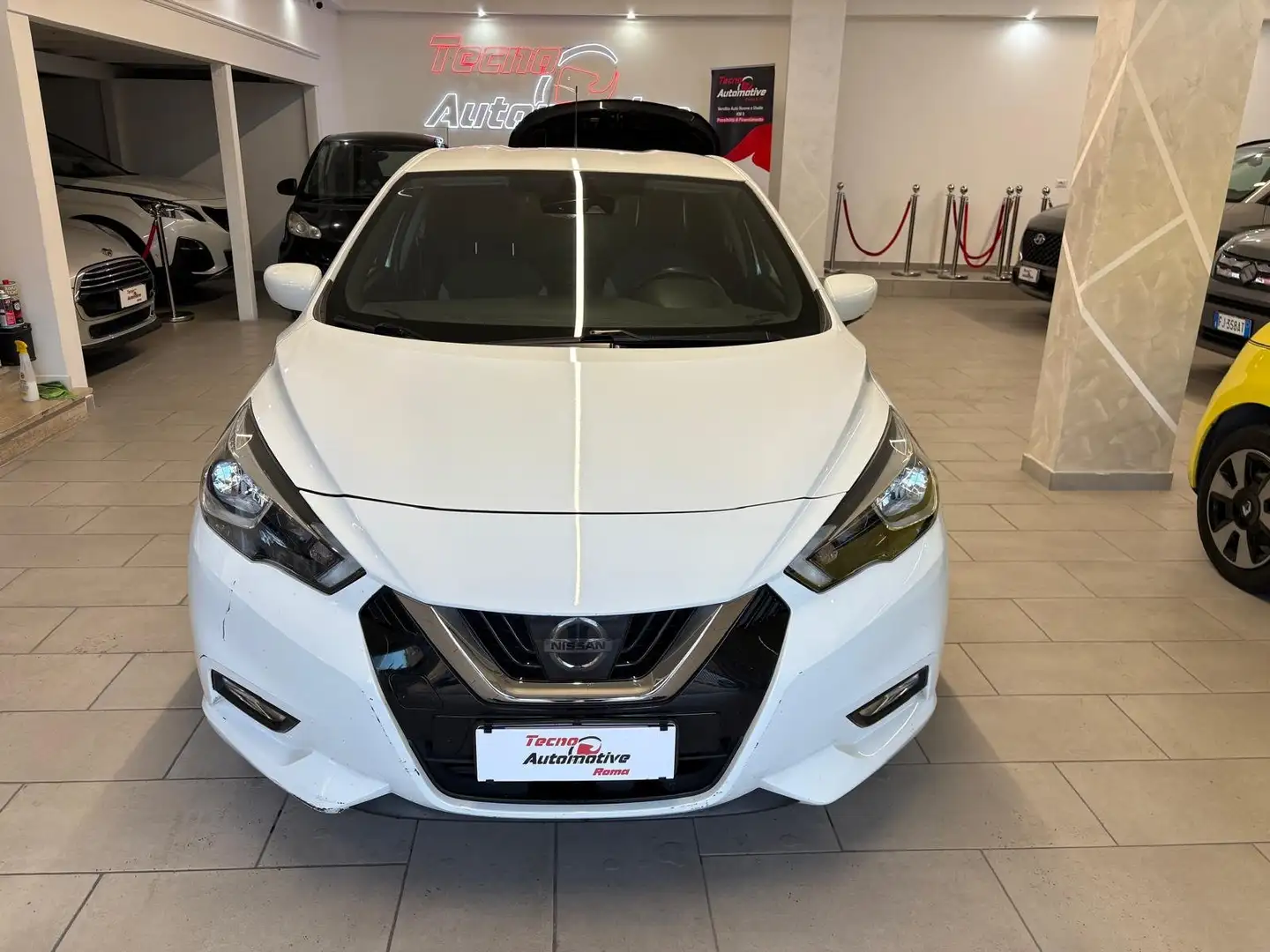 Nissan Micra 0.9 Max Premium Pack Gpl *UNIPRO* Weiß - 2