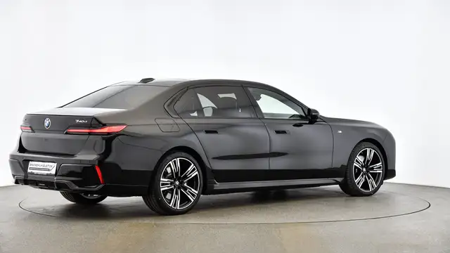 BMW 740 d xDrive *M-Sportpaket Pro *Standheizung *AHK Ansicht 6