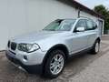BMW X3 2.0i xDrive *NAVI*SHZ*PDC*AHK* Silber - thumbnail 4