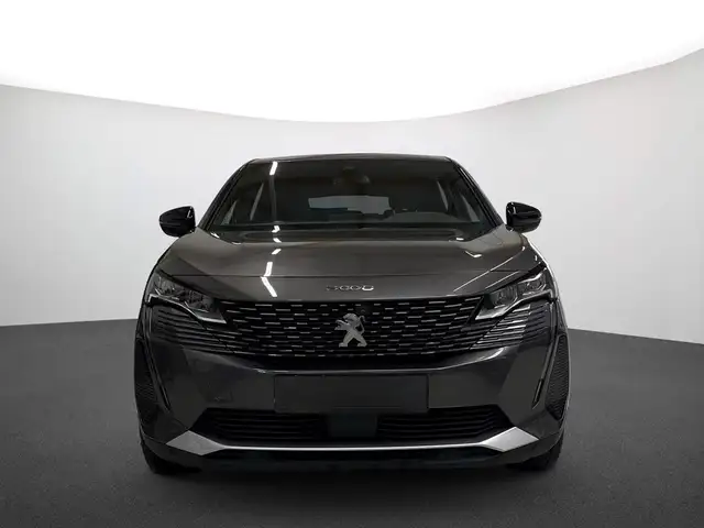 Peugeot 3008 view 3