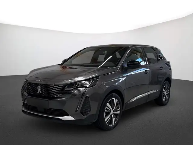 Peugeot 3008 view 2