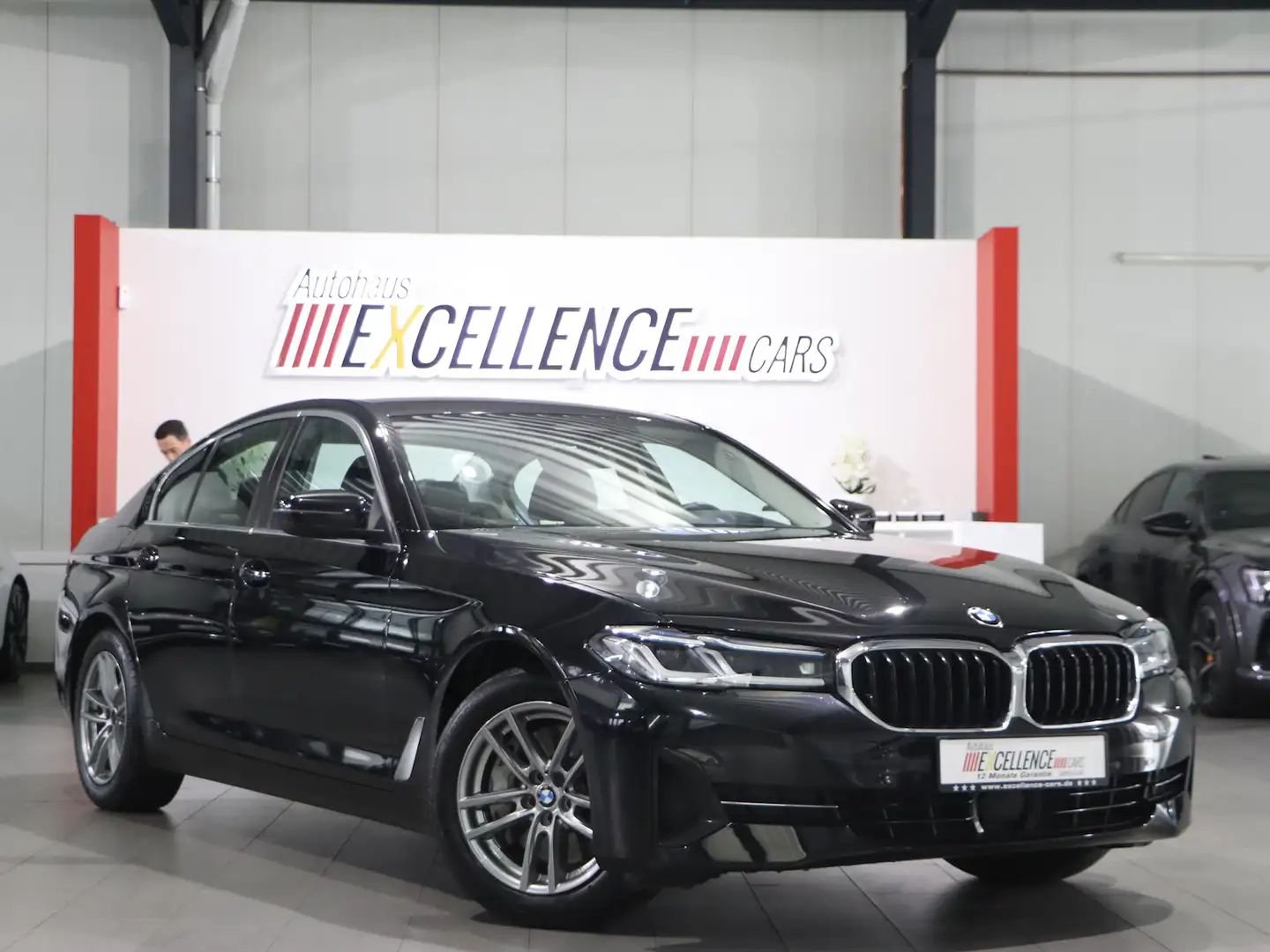 BMW 530 530d LIMO xDrive / LASER / LIVE-COCKPIT+HEAD-UP Schwarz - 1