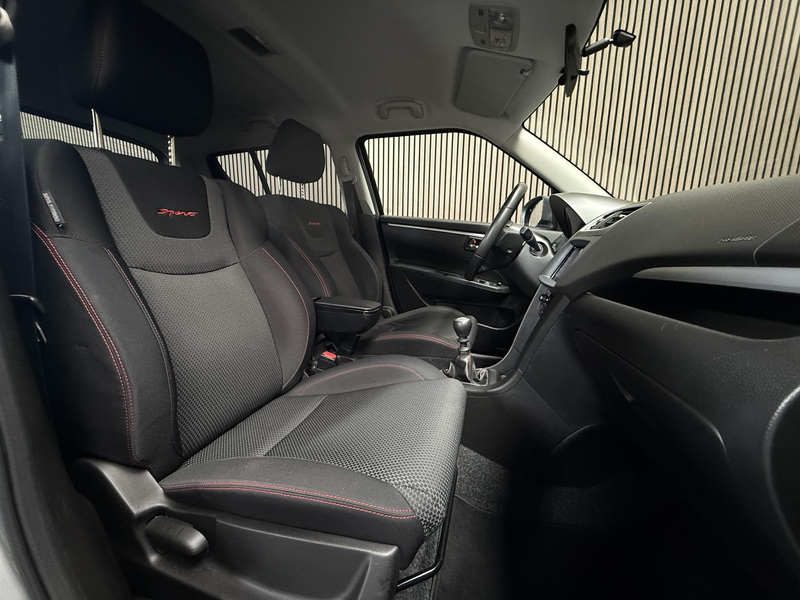Suzuki Swift 1.6 Sport | Carplay | Xenon | Stoelverwarming | 13 — photo 15
