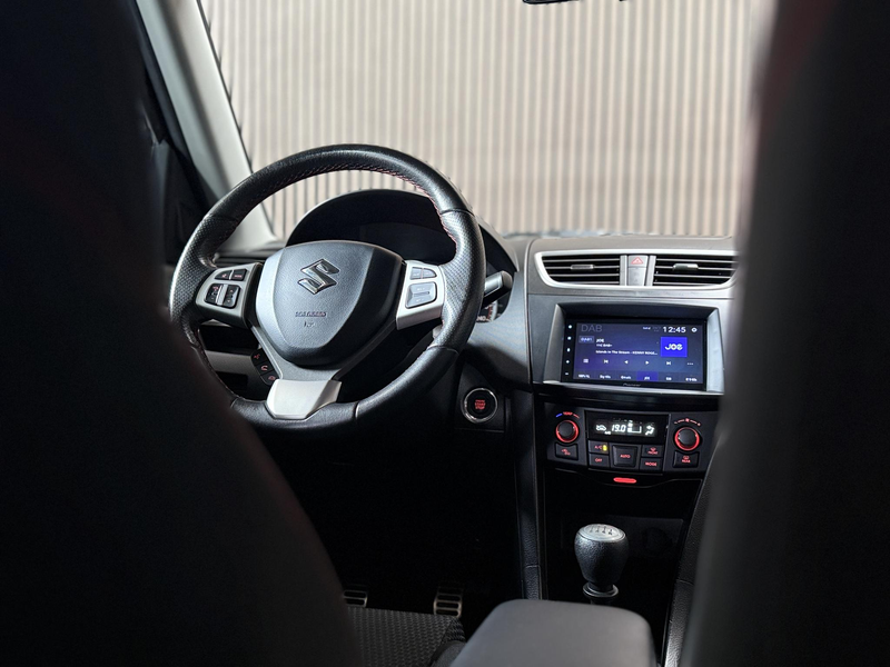 Suzuki Swift 1.6 Sport | Carplay | Xenon | Stoelverwarming | 13 — photo 4