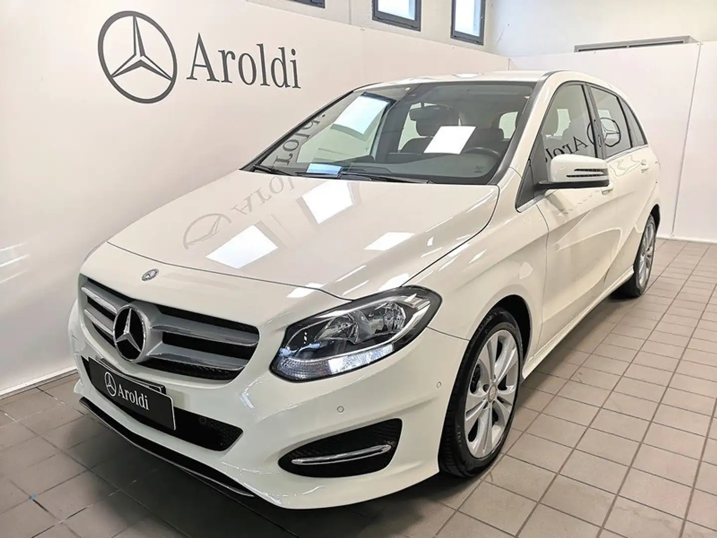 Mercedes-Benz B 180 D SPORT AUTOMATIC UNIPRO+NAVI+TELECAMERA+GARANZIA Bianco - 1