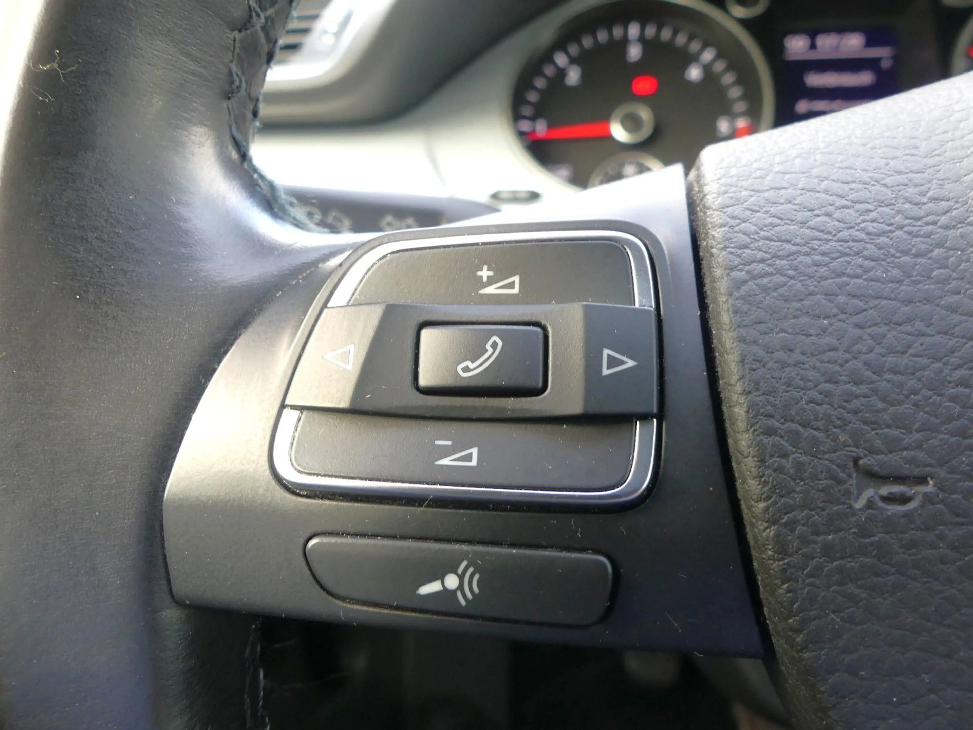 Volkswagen CC Passat CC/Bi-Xenon/Kamera/Navi/USB/8xBereift — photo 15