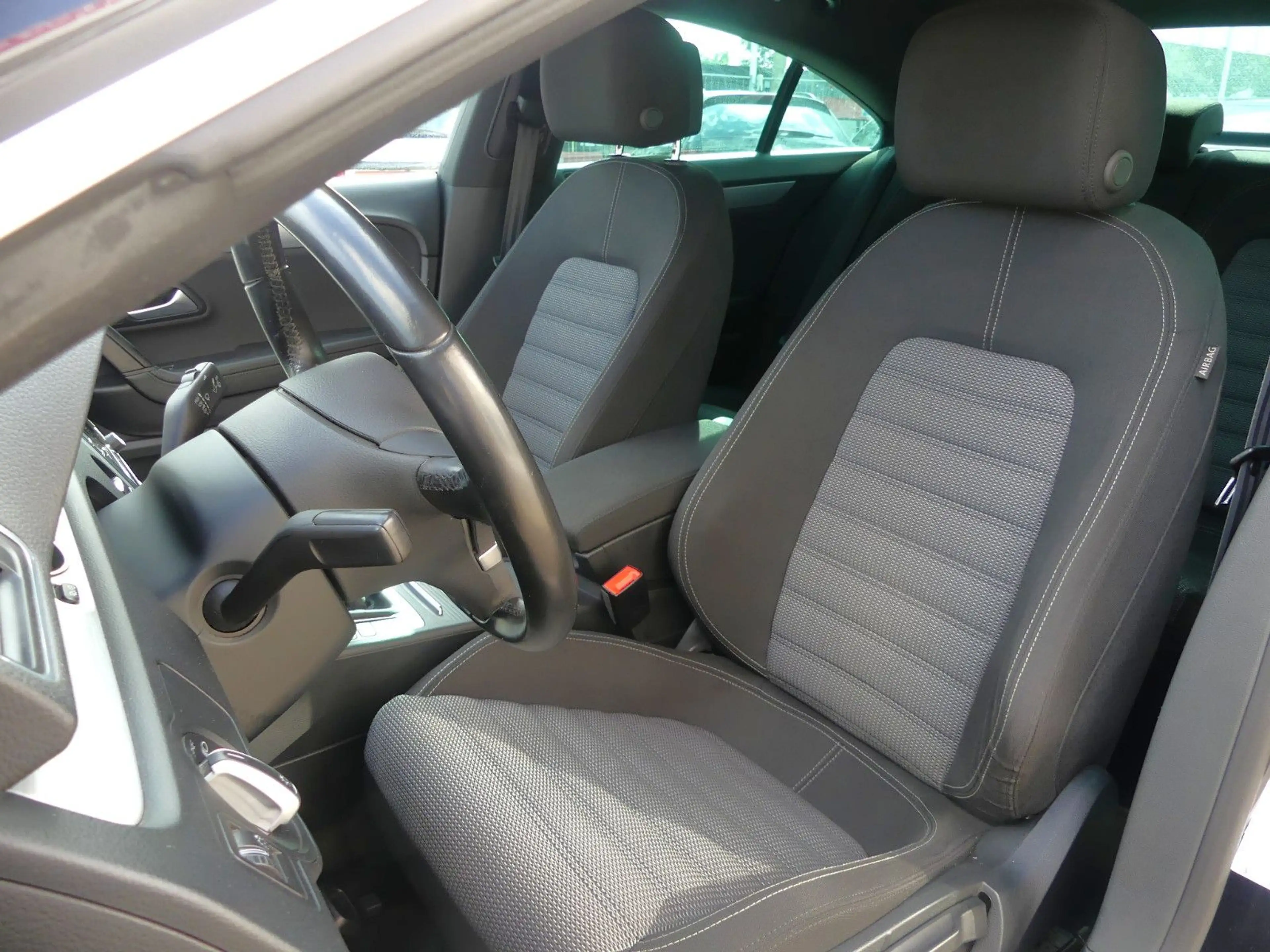 Volkswagen CC Passat CC/Bi-Xenon/Kamera/Navi/USB/8xBereift — photo 14