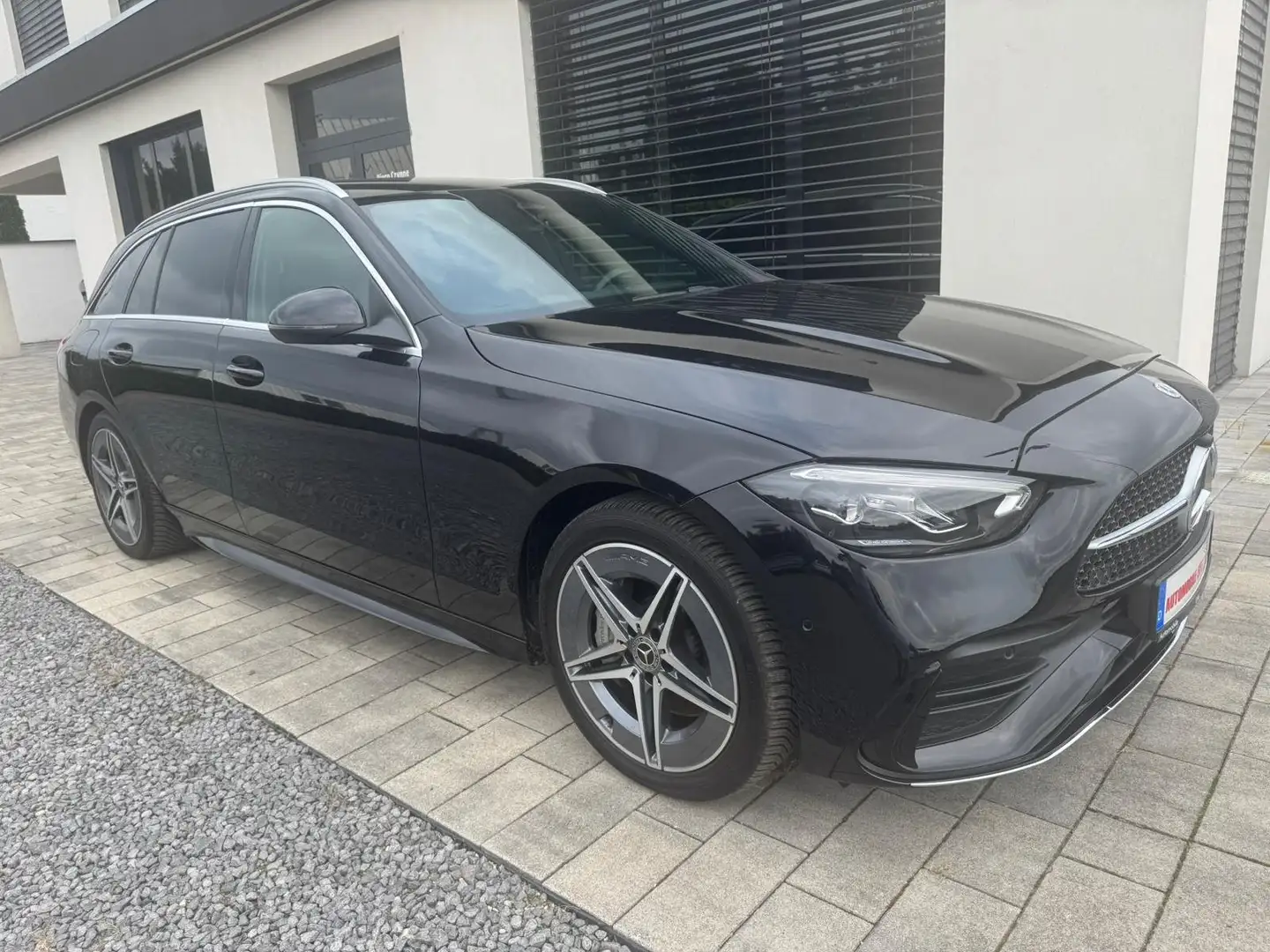 Mercedes-Benz C 220 C 220 T d AMG-LINE*AHK*KAMERA*SHZ*ALU*TEMPOMAT Schwarz - 1