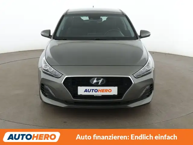 Hyundai i30 view 9
