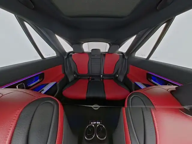 Mercedes-Benz GLC view 10