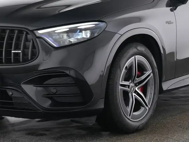 Mercedes-Benz GLC view 3