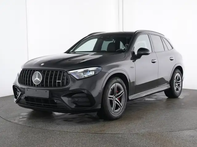 Mercedes-Benz GLC view 2