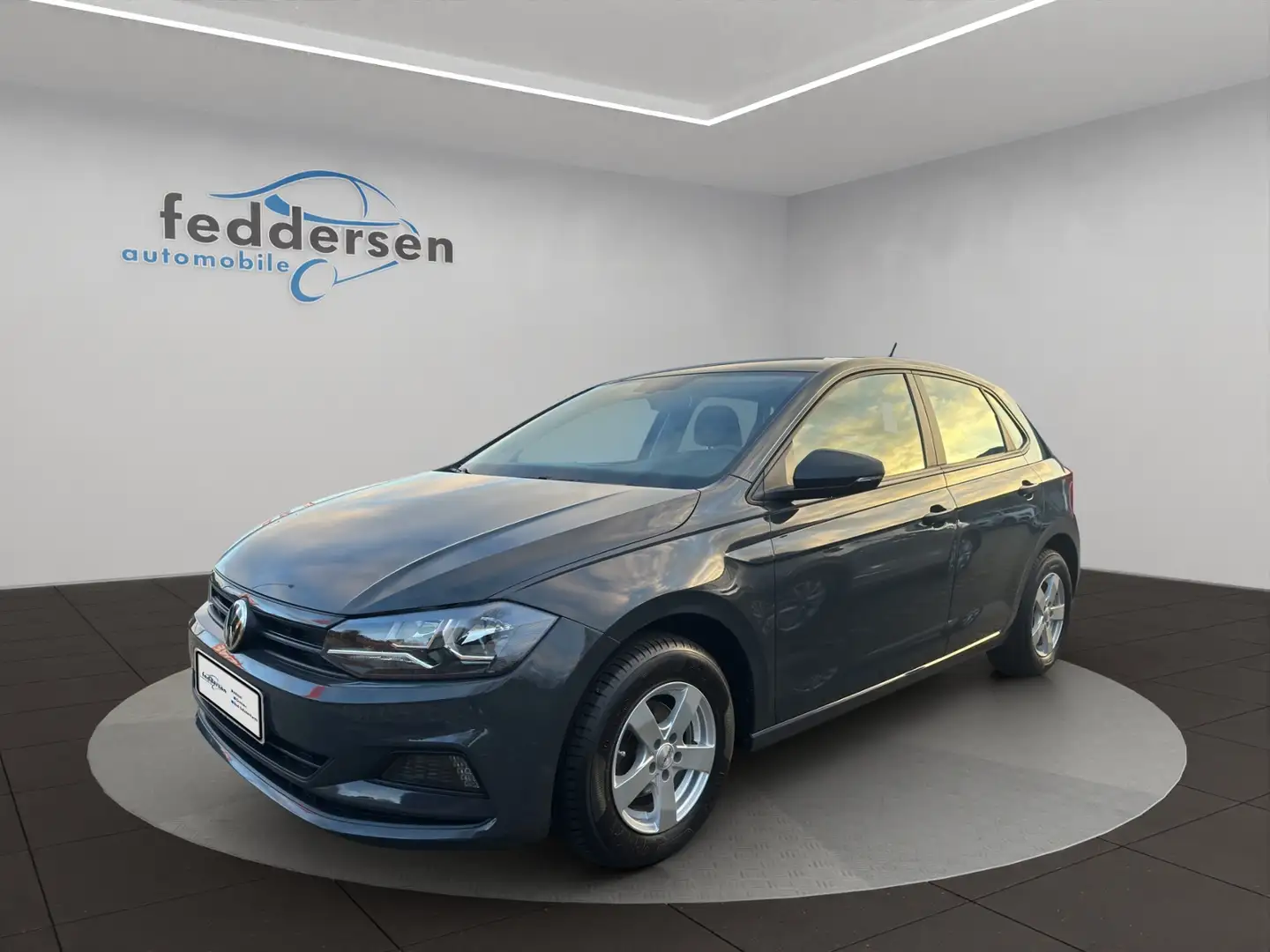 Volkswagen Polo Trendline 1.0 Cool and Sound PDC Klima Gris - 2