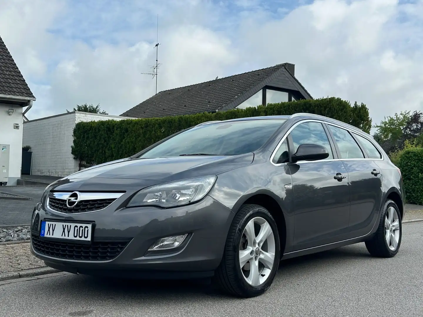 Opel Astra J Sports Tourer Sport, 171tkm, neu TÜV Grigio - 1